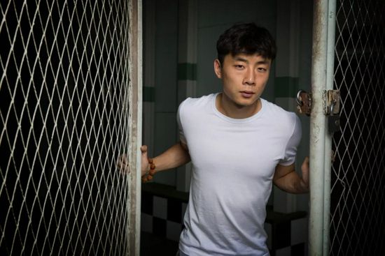 紧接着，魏亮不等史密斯反应，再一次挂断了他的电话。